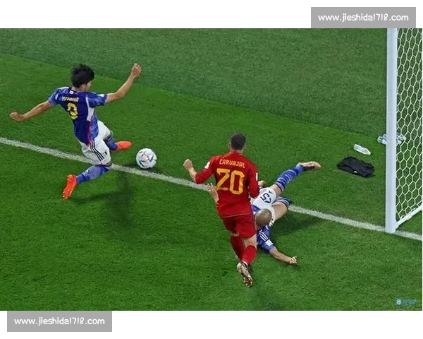 三笘薰脚后跟神作:转身瞬间撕碎防守 三笘薰脚后跟神作:转身瞬间撕碎防守